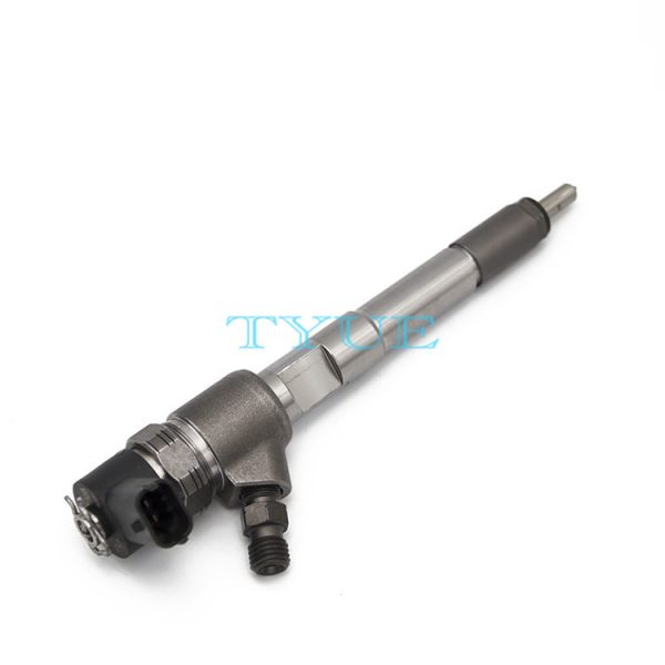 High Quality Diesel Injector 0445110390 Common Rail Disesl Injector  0445110390
