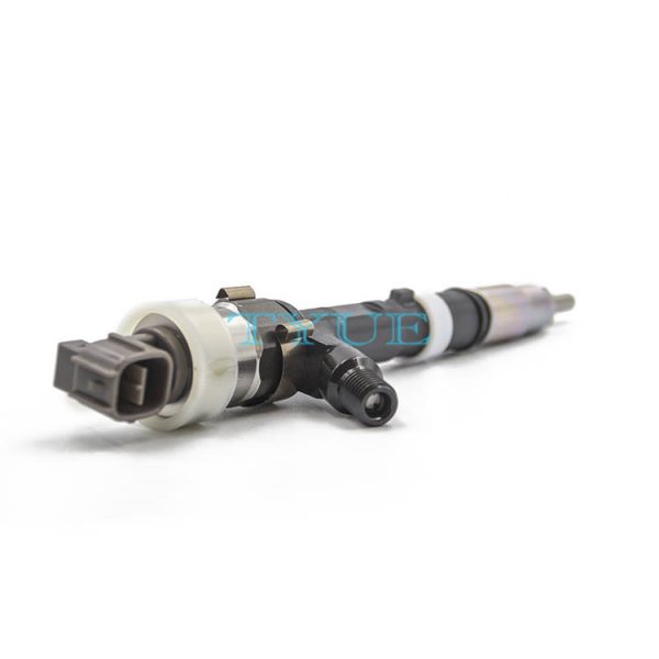 High Quality Diesel Injector 23670-26070  Common Rail Disesl Injector 23670-26070