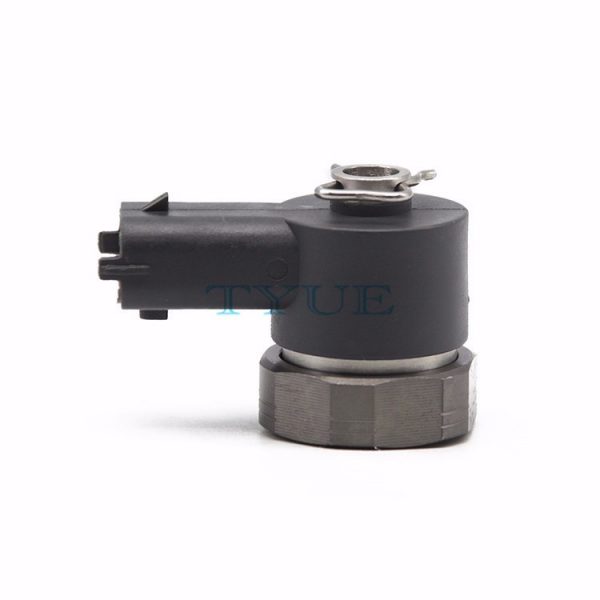 Common Rail Injector Solenoid Valve F00V C30 301  F00VC30301